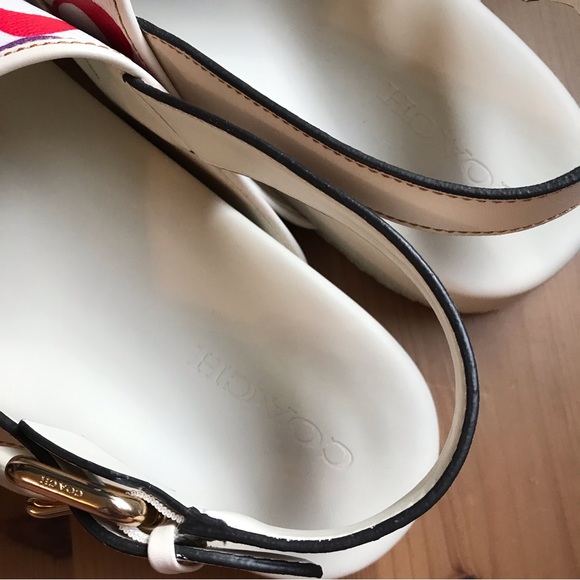 🌈 Coach Adora Sandal In Rainbow Signature Canvas - Picture 10 of 13